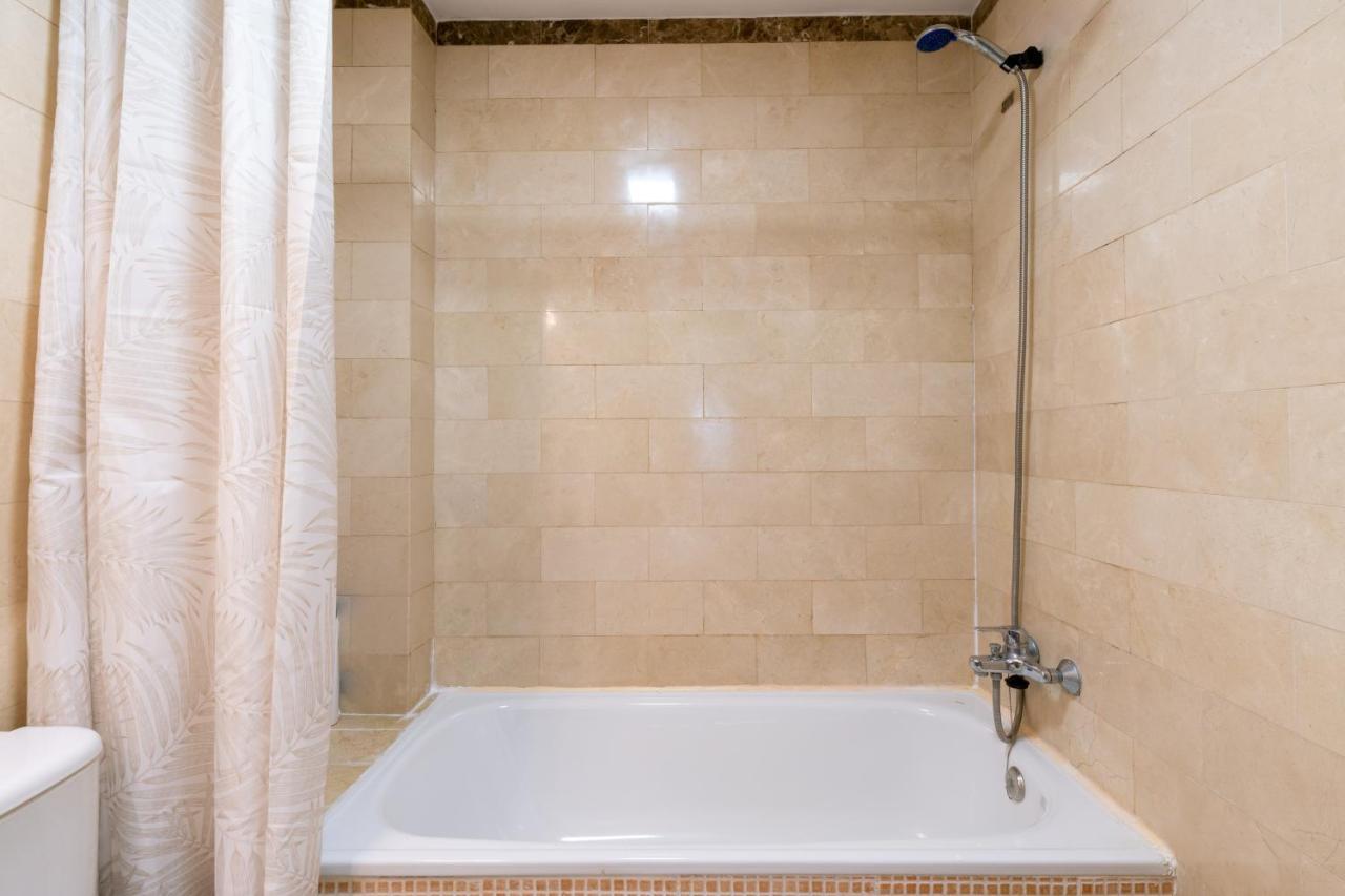 Centrico II Donkey Parking Incluido Apartment เซบีญา ภายนอก รูปภาพ